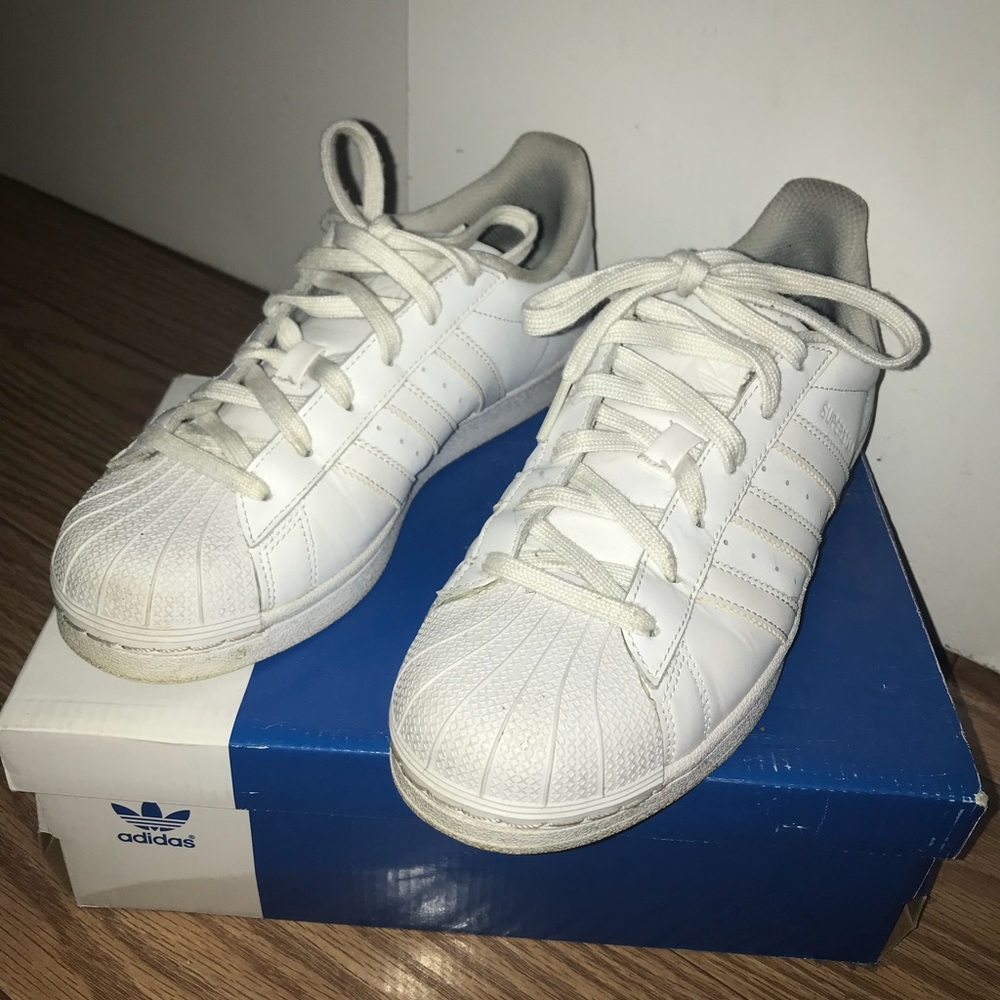 All white adidas superstars - Picture 1 of 5